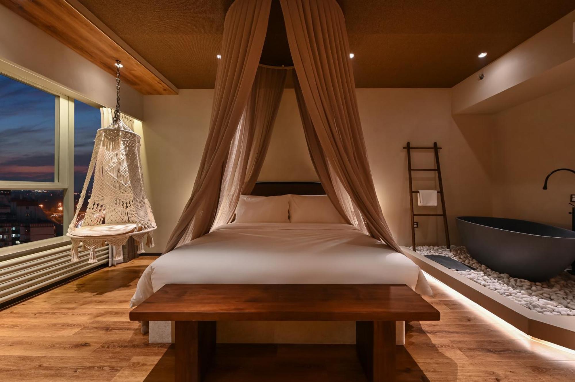 Goohug Hotel
